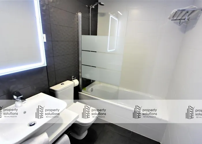 Playa Los álamos - Segunda Línea De Playa - Piscina - Playa A 300 Metros - Parking Gratis - Excelente Conexión Wifi Torremolinos