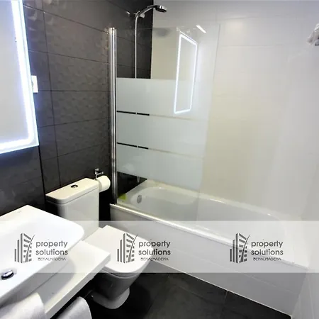Playa Los álamos - Segunda Línea De Playa - Piscina - Playa A 300 Metros - Parking Gratis - Excelente Conexión Wifi Torremolinos
